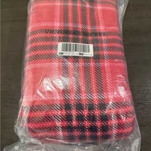 VS blanket, new in bag